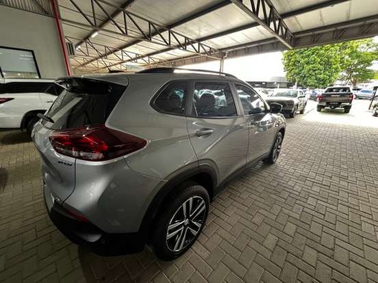 CHEVROLET-TRACKER-2024