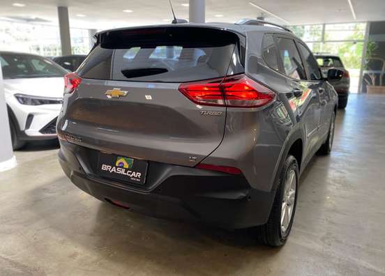 CHEVROLET-TRACKER-2021