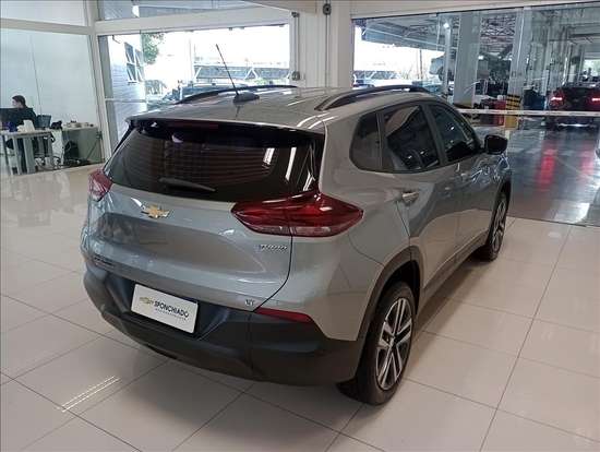CHEVROLET-TRACKER-2023