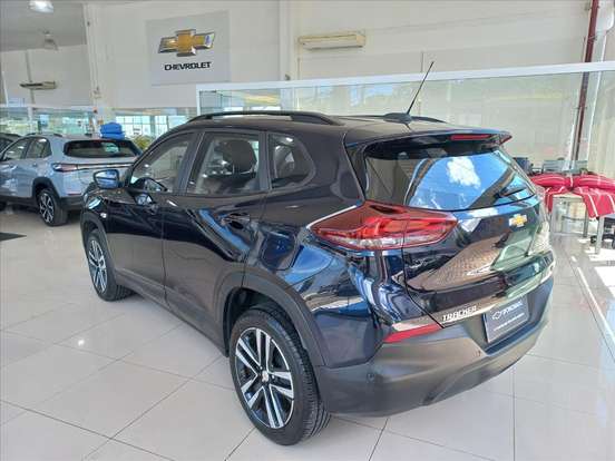 CHEVROLET-TRACKER-2023