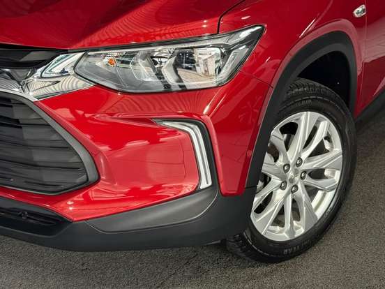 CHEVROLET-TRACKER-2025