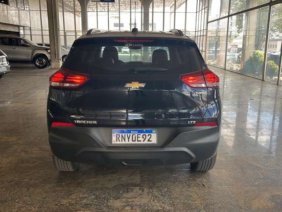 CHEVROLET-TRACKER-2021