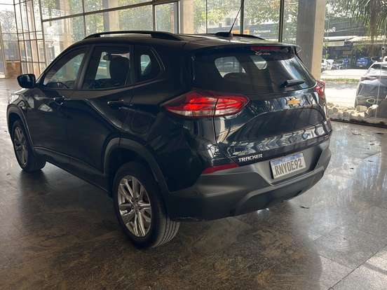 CHEVROLET-TRACKER-2021
