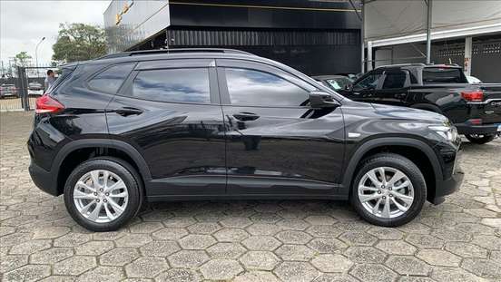 CHEVROLET-TRACKER-2021