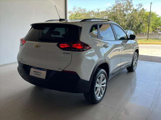 CHEVROLET-TRACKER-2024