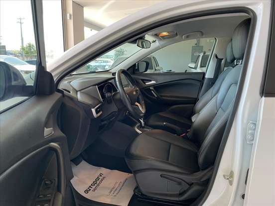 CHEVROLET-TRACKER-2024