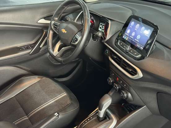 CHEVROLET-TRACKER-2021