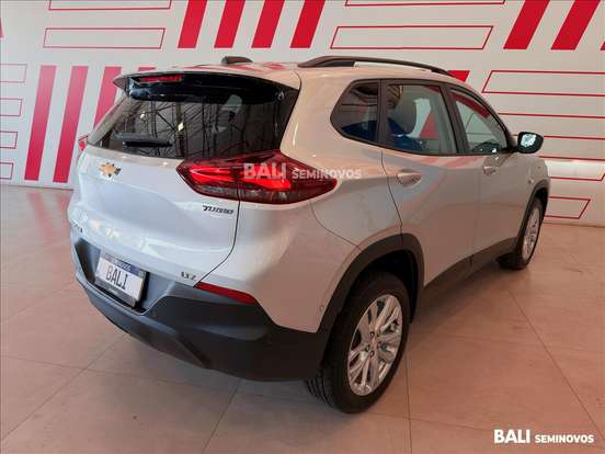 CHEVROLET-TRACKER-2022