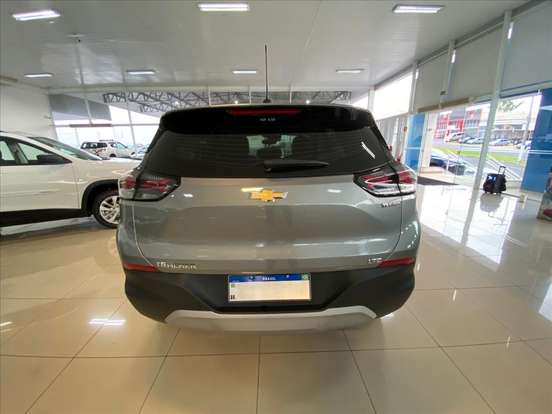 CHEVROLET-TRACKER-2025