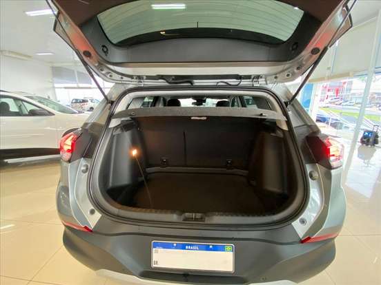 CHEVROLET-TRACKER-2025