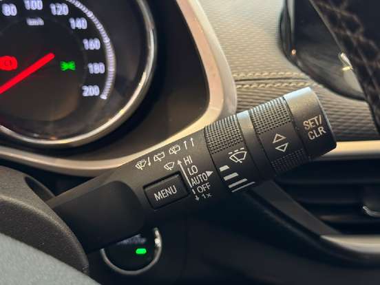 CHEVROLET-TRACKER-2021