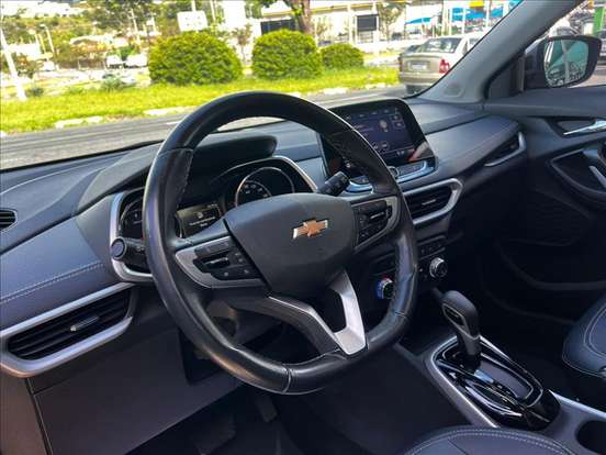CHEVROLET-TRACKER-2023