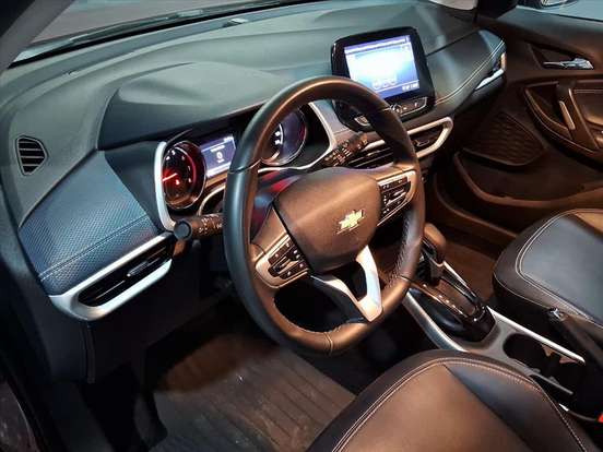 CHEVROLET-TRACKER-2023