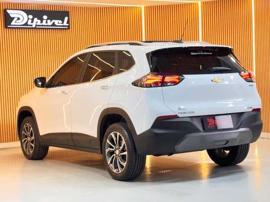 CHEVROLET-TRACKER-2025