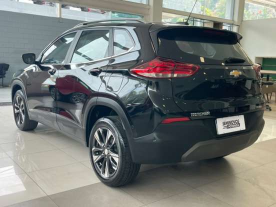 CHEVROLET-TRACKER-2023