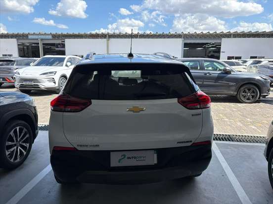 CHEVROLET-TRACKER-2023