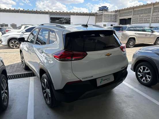 CHEVROLET-TRACKER-2023