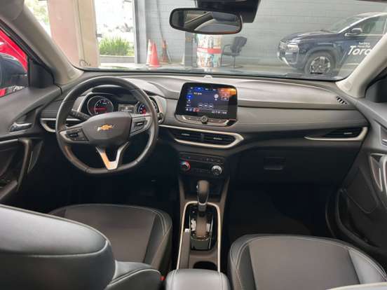 CHEVROLET-TRACKER-2023