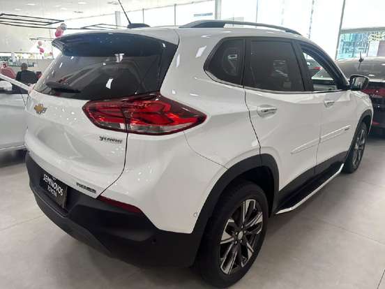CHEVROLET-TRACKER-2023