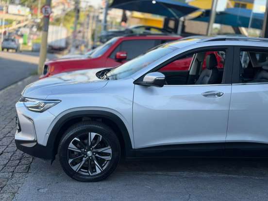 CHEVROLET-TRACKER-2022