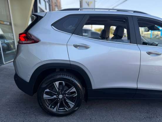 CHEVROLET-TRACKER-2022