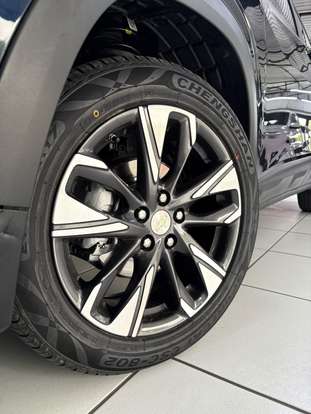 CHEVROLET-TRACKER-2023