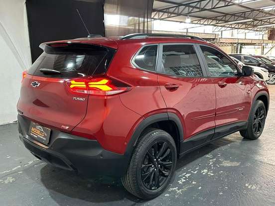 CHEVROLET-TRACKER-2023