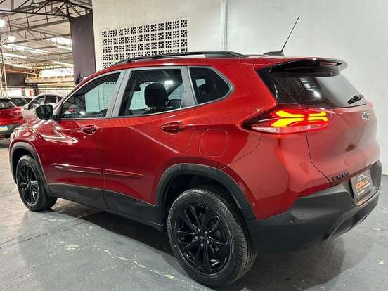 CHEVROLET-TRACKER-2023