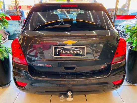 CHEVROLET-TRACKER-2018