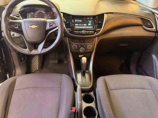 CHEVROLET-TRACKER-2018