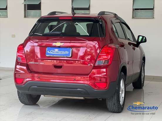 CHEVROLET-TRACKER-2018