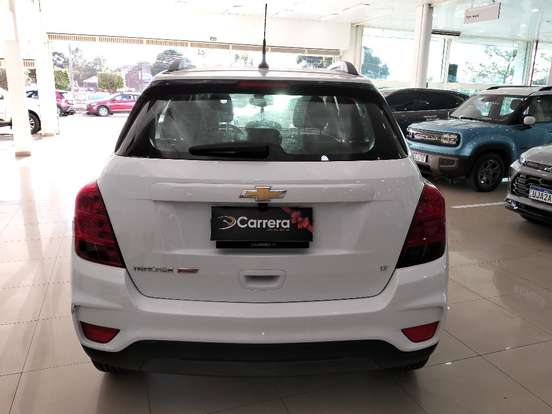 CHEVROLET-TRACKER-2019