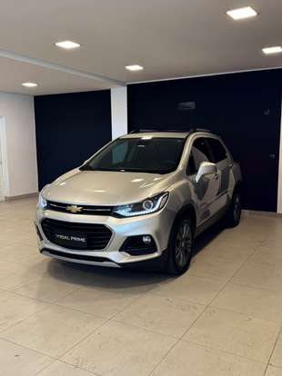 CHEVROLET-TRACKER-2017