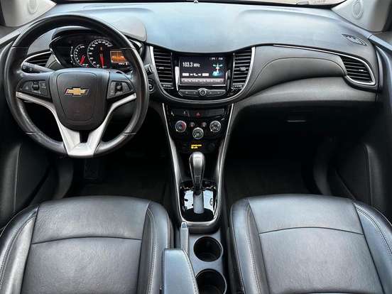 CHEVROLET-TRACKER-2018