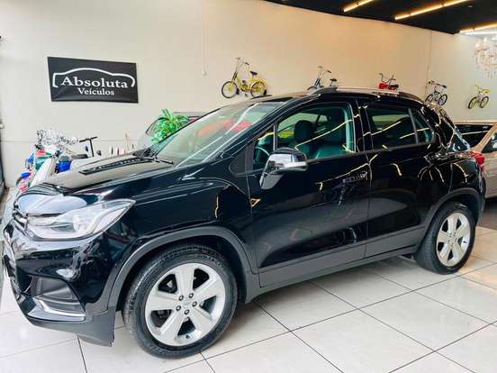 CHEVROLET-TRACKER-2018