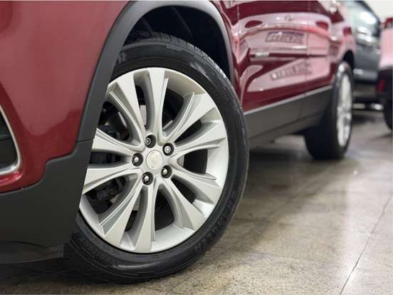 CHEVROLET-TRACKER-2019