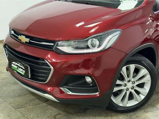 CHEVROLET-TRACKER-2019