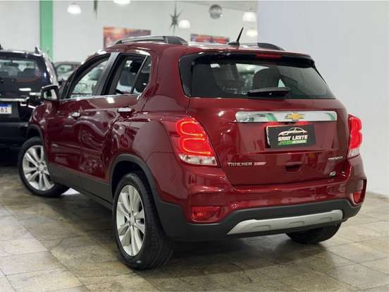 CHEVROLET-TRACKER-2019