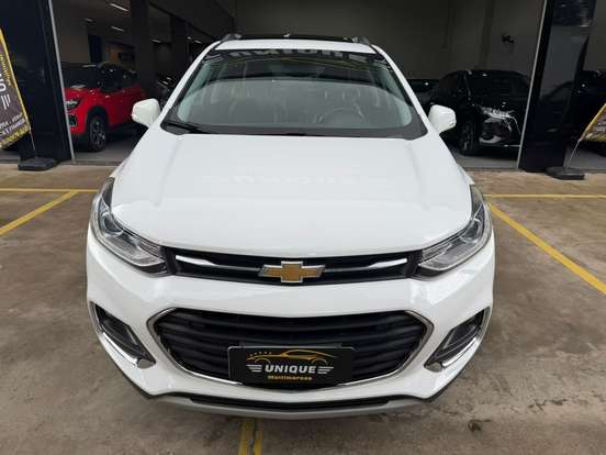 CHEVROLET-TRACKER-2018