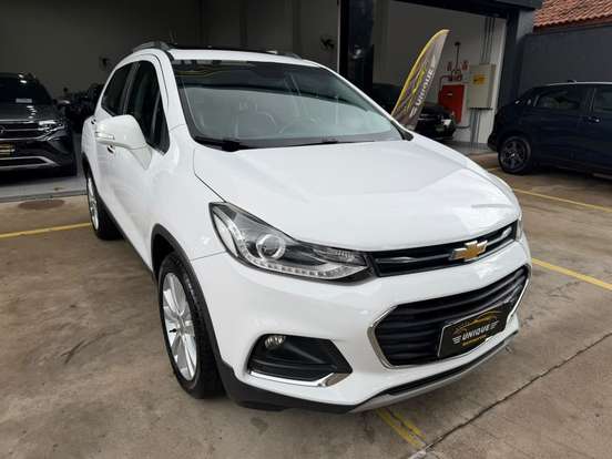 CHEVROLET-TRACKER-2018