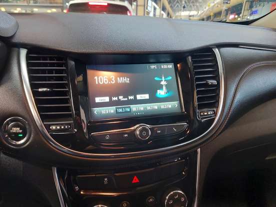 CHEVROLET-TRACKER-2018