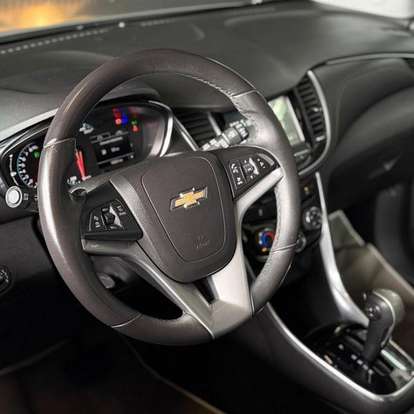 CHEVROLET-TRACKER-2017