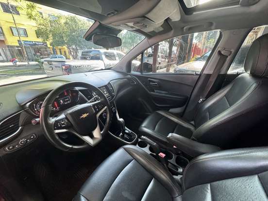 CHEVROLET-TRACKER-2018