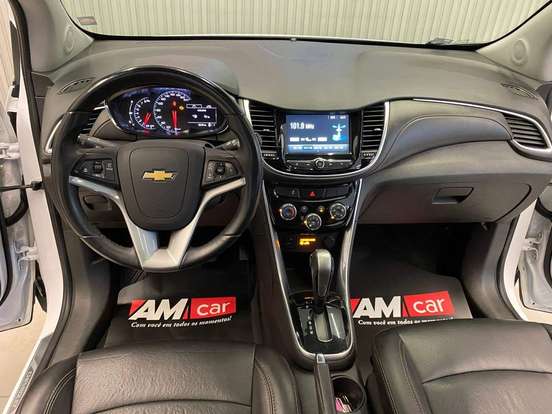 CHEVROLET-TRACKER-2018