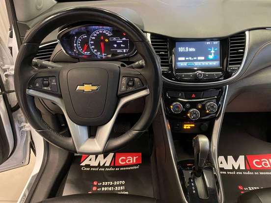 CHEVROLET-TRACKER-2018