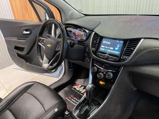 CHEVROLET-TRACKER-2018