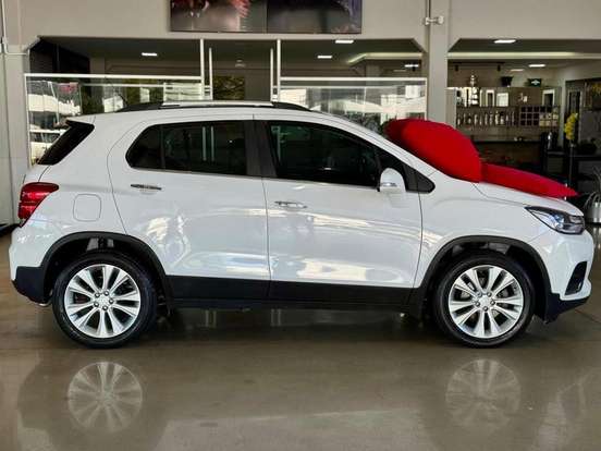 CHEVROLET-TRACKER-2018