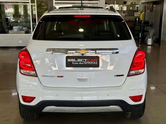 CHEVROLET-TRACKER-2018
