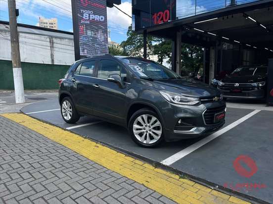 CHEVROLET-TRACKER-2017