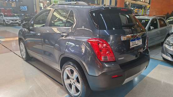 CHEVROLET-TRACKER-2015